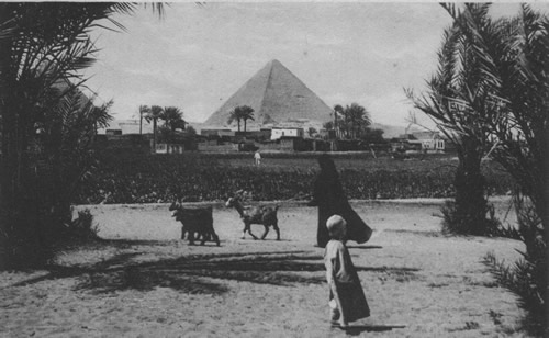 pyramids egypt 1915